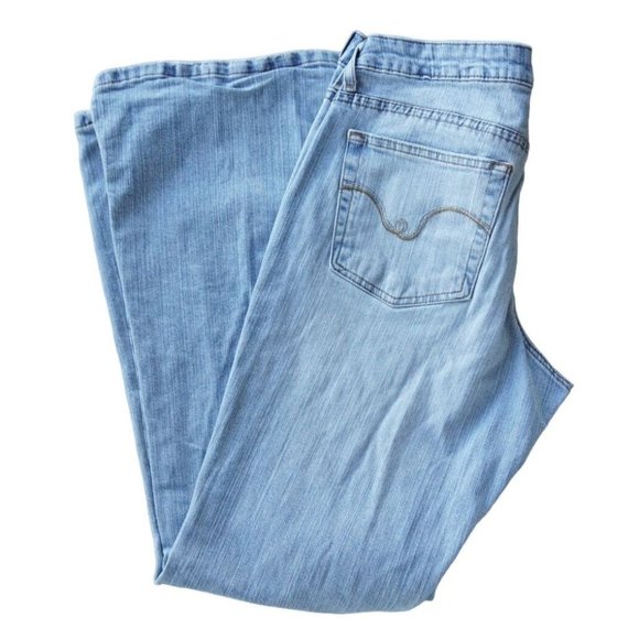 LEI Ashley Jeans Size 13 Ultra Low Rise Flare - Picture 8 of 15